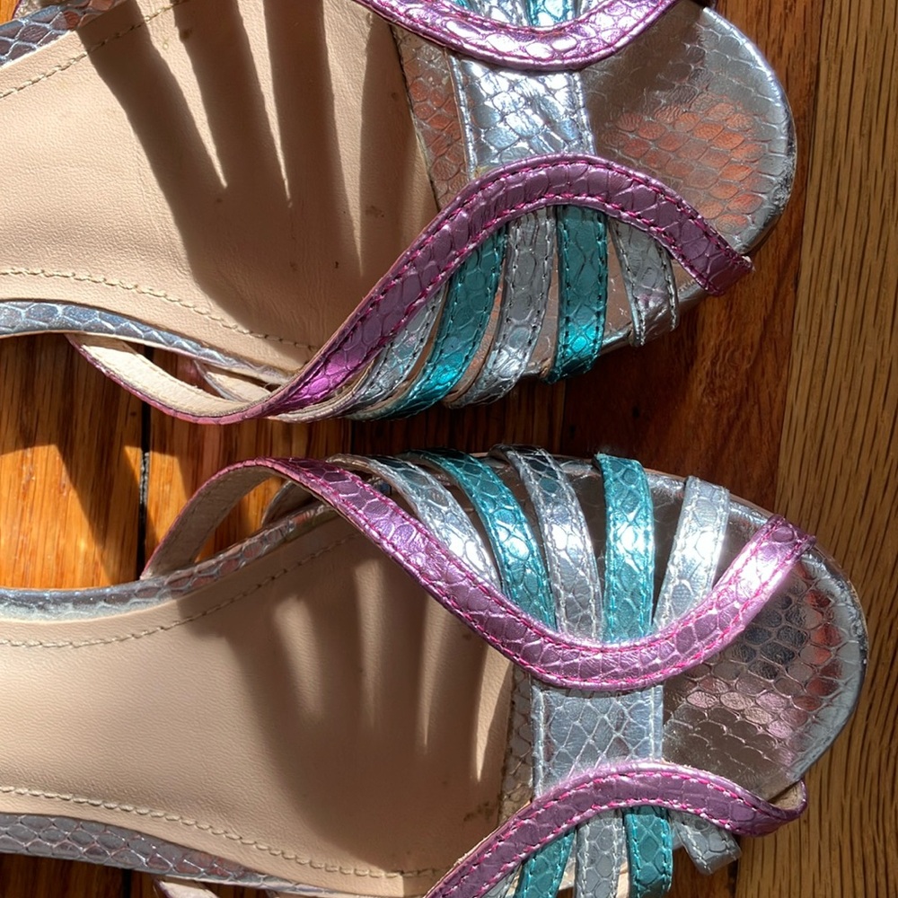 Women's Metallic Multicolor Flat Sandals